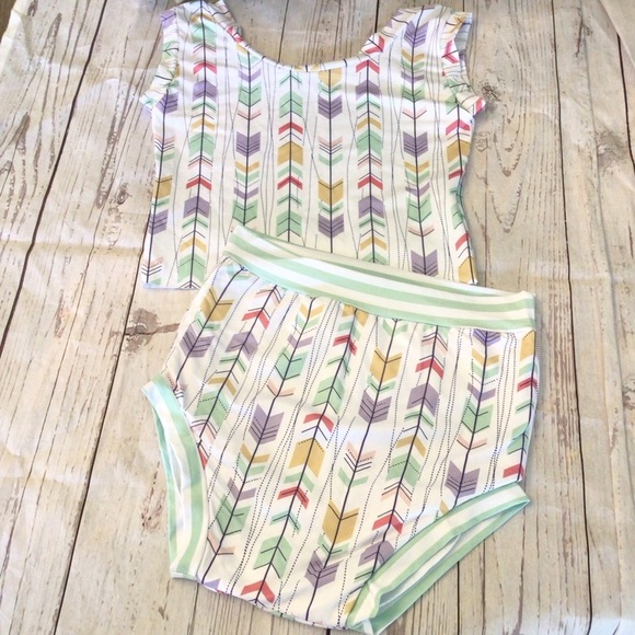 NWOT ISP Dancewear Teen 2pc Arrow Print Muscle Tee And Brief Dance Set AX… - Picture 3 of 8